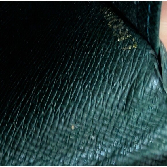 Louis Vuitton  Mens Taiga Leather Green Bifold Wallet MI0917 Vintage 1997 - Picture 5 of 6